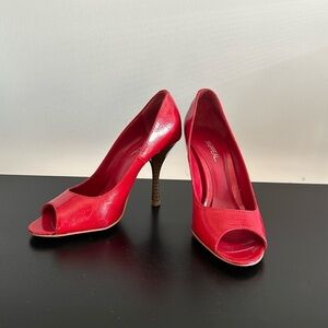 XAppeal Red Peep Toe Heels‎ Sz 6.5